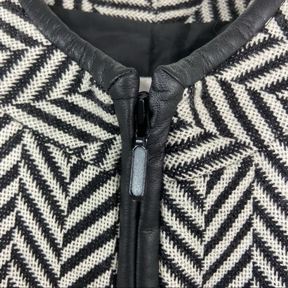 Oscar de la Renta wool blk & wht chevron zip coat - Picture 10 of 12